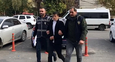 Doktorun burnunu kıran zanlı adliyede