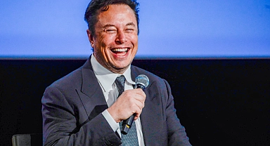 Elon Musk, Twitter yönetim kurulunu feshetti