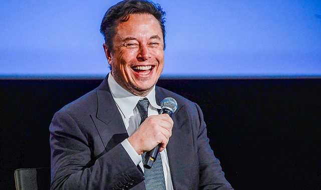 Elon Musk, Twitter yönetim kurulunu feshetti
