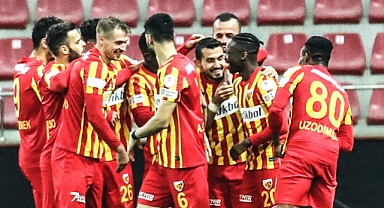 Emrah Başsan ilk golünü attı