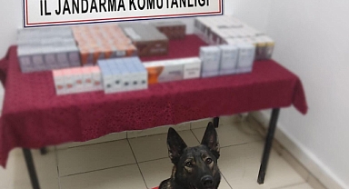 Erzak dolabında kaçak sigaralar ele geçirildi