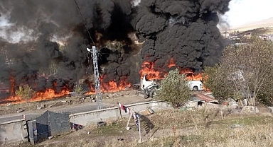 Freni patlayan yolcu otobüsü kamyona çarptı: 7 ölü, 8 yaralı