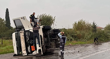Kontrolden çıkan LPG gazı yüklü tanker devrildi