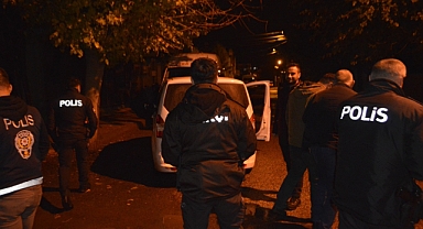 Motosiklet çalmak isteyen şahıslar bekçilere yakalandı