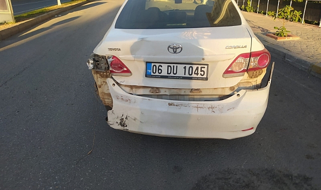 Motosiklet ile otomobil çarpıştı: 1 yaralı