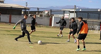 Nazilli Belediyespor - Şanlıurfaspor maçı