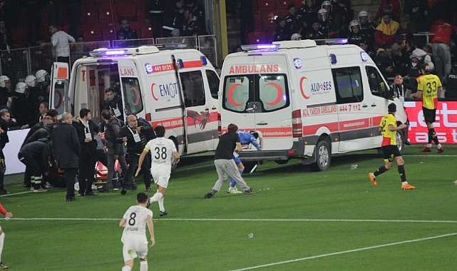 Olaylı İzmir derbisi Avrupa basınında