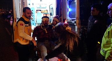 Otomobil polis aracına çarptı: 2’si polis 4 yaralı