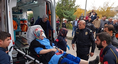 Roketli saldırıda 2 kişi öldü, 6 kişi yaralandı