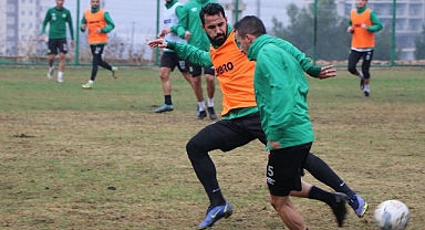 Şanlıurfaspor yağmurda çalıştı!