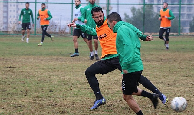 Şanlıurfaspor yağmurda çalıştı!