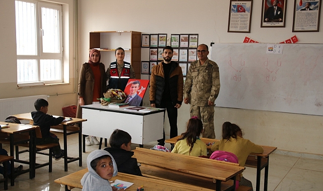 Şehit öğretmen Necmettin Yılmaz’ın öğrencilerine anlamlı ziyaret