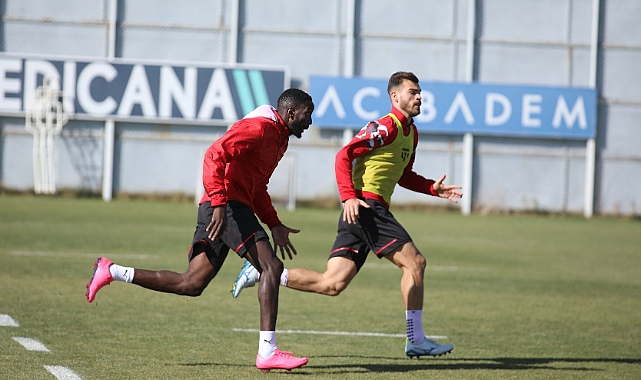 Sivasspor’da Fenerbahçe maçı hazırlıkları sürüyor