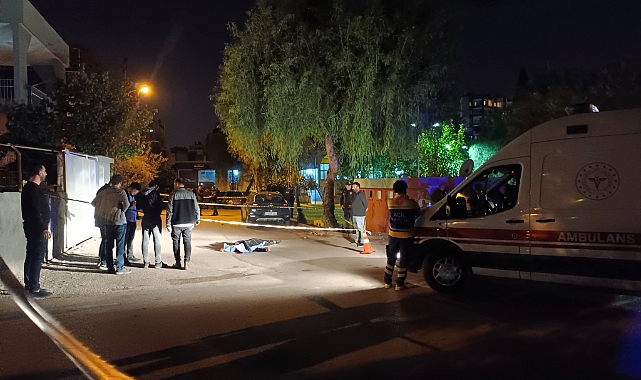 Sokakta yürüyen kişiyi başından vurup öldürdüler