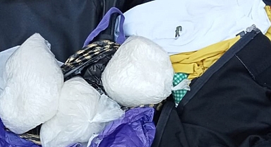 Taksideki valizde uyuşturucu ele geçirildi: 2 gözaltı