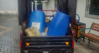 Tırın deposundan mazot çalan 2 kişi yakalandı