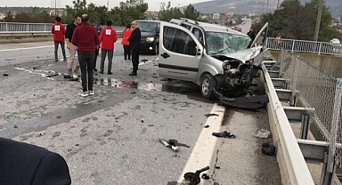 Trafik kazası geçiren yaşlı çift hayatını kaybetti