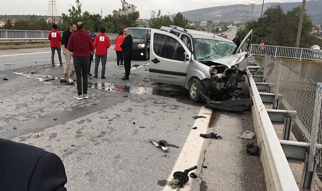 Trafik kazası geçiren yaşlı çift hayatını kaybetti
