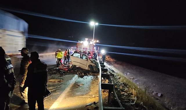 Urfa’da tır ile otomobil çarpıştı! 2 ölü, 1 yaralı
