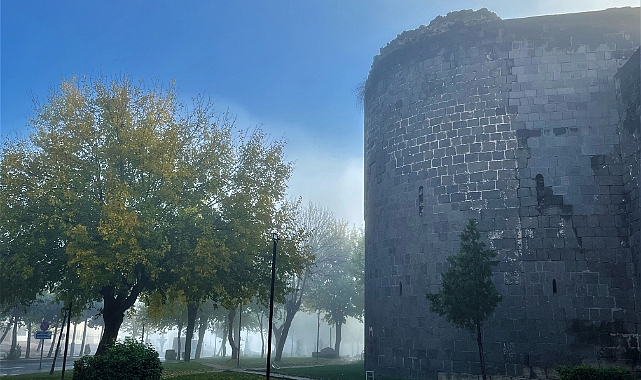 Yoğun sis görsel şölen oluşturdu
