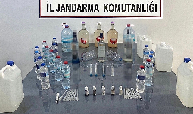 53 litre sahte içki ele geçirildi: 2 gözaltı