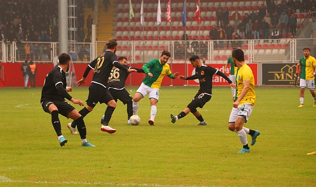 Batman Petrolspor - Şanlıurfaspor maçı tatil edildi