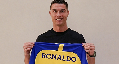 Cristiano Ronaldo resmen Al Nassr'da