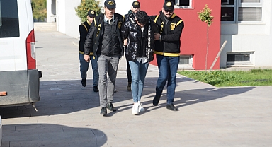 Darp edip gasp ettikten sonra bagaja koydular