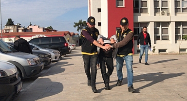 Engelli çocukla dalga geçip, babasını da öldürdü