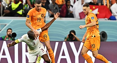 FIFA Dünya Kupası'nda Süper Lig'den yer alan 19 futbolcudan 5'i yoluna devam ediyor