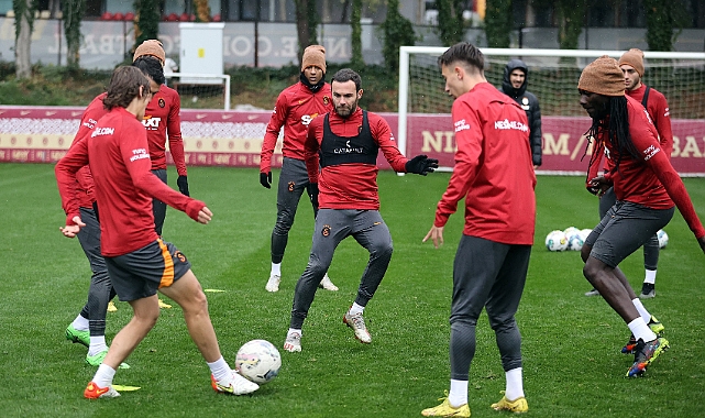Galatasaray çalışmalarına devam etti