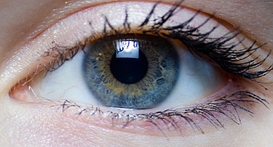 Görme bozukluğunun sebebi "sarı nokta hastalığı" olabilir