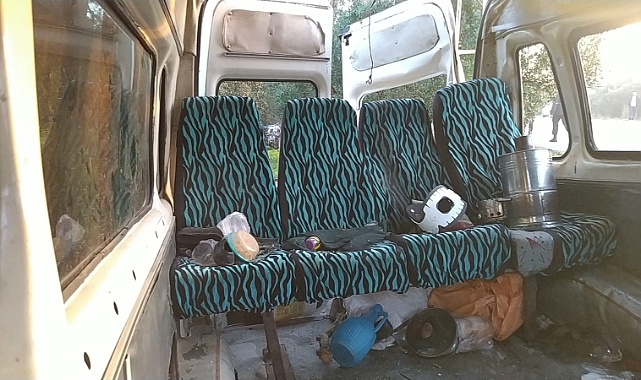 İşçilerini taşıyan minibüse tır çarptı; 2’si ağır 8 yaralı