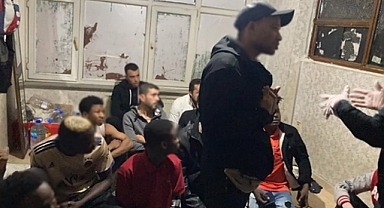 Kaçak göçmenlere 'evlerini kiralayanlara' operasyon: 11 gözaltı