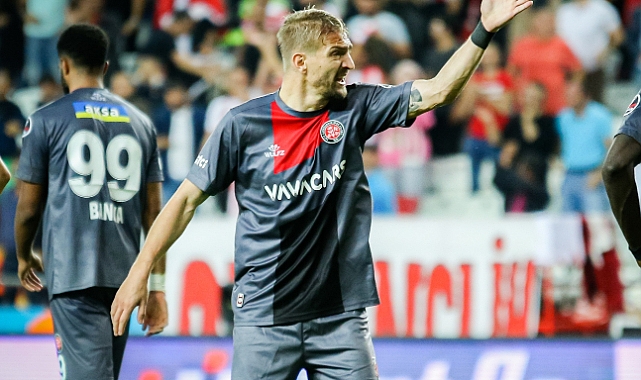 Karagümrük’te Caner Erkin ile yollar ayrıldı