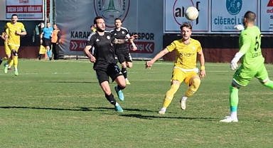 Karaköprü Belediyespor 3 puanı 3 golle aldı