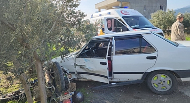 Otomobil ile motosiklet çarpıştı: 2 yaralı