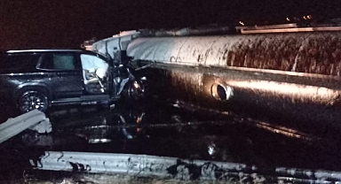 Petrol yüklü tanker ile cip çarpıştı: 3 yaralı