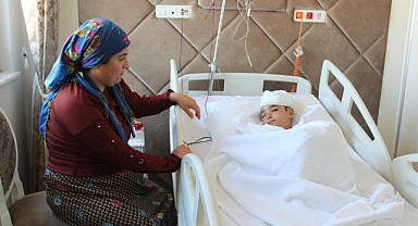 Sokak köpeğinin saldırısına uğrayan 6 yaşındaki çocuk yaralandı