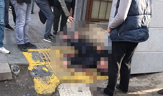 Sokak ortasında bıçaklı kavga!