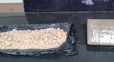 Tırın kupasındaki yatakta zulalı 2 kilo 300 gram kokain çıktı