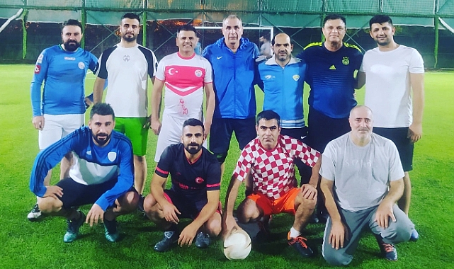 Urfalılar halı sahalardan vazgeçmiyorlar
