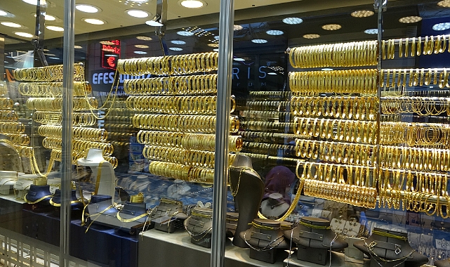 Altın fiyatları yükselişe geçti, yatırımcısının yüzünü güldürdü