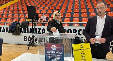 Anadolu Gazete Sahipleri Temsilcileri seçiminde Aras'ta oy kullandı