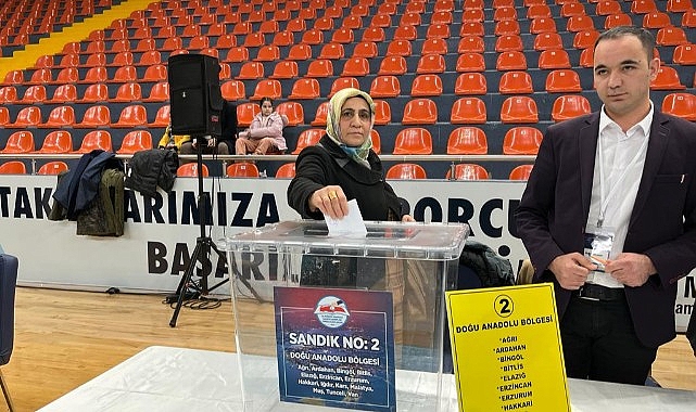 Anadolu Gazete Sahipleri Temsilcileri seçiminde Aras'ta oy kullandı