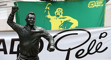 Brezilya Pele’ye veda ediyor