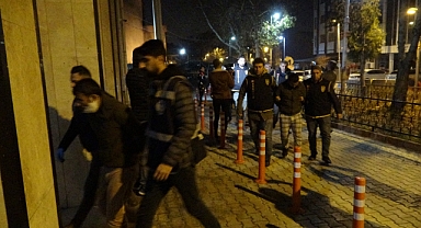 Çalıntı araçlarla hırsızlık yapan şebekeye operasyon: 8 gözaltı