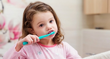 Çocuklarda diş sıkmasına dikkat