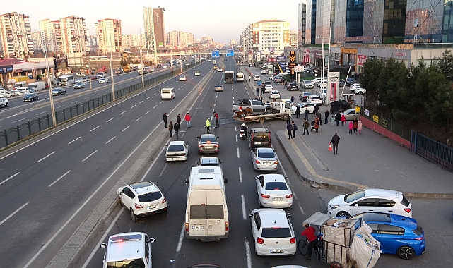 Diyarbakır-Şanlıurfa karayolunda zincirleme kaza: 4 yaralı