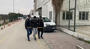 Evinde karşılaştığı şahsı kovaladı sokakta bıçaklayarak öldürdü